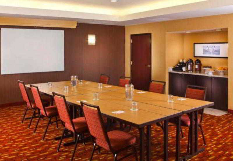Spark By Hilton Birmingham Colonnade Εξωτερικό φωτογραφία